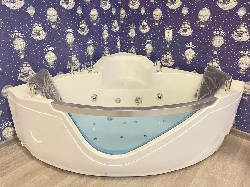 Гидромассажная ванна с дополнительными комплектующими D-013 (150*150*60) - 9 592 072 сум