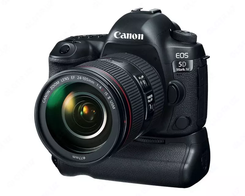 Зеркальный фотоаппарат Canon EOS 5D Mark IV