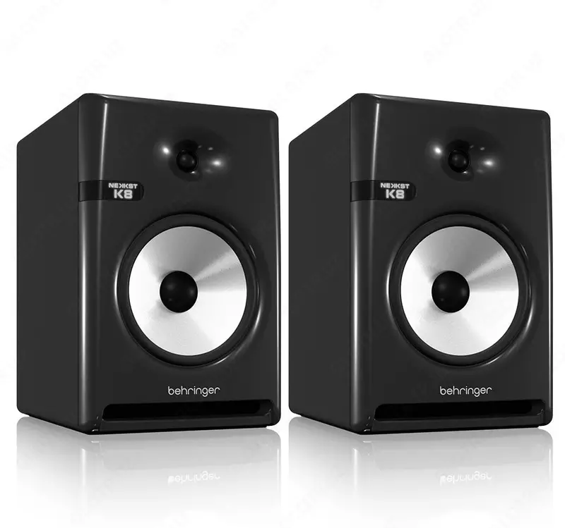 Студийный монитор Behringer NEKKST K8