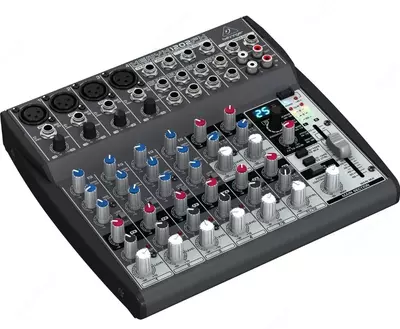Микшерный пульт Behringer XENYX 1202FX