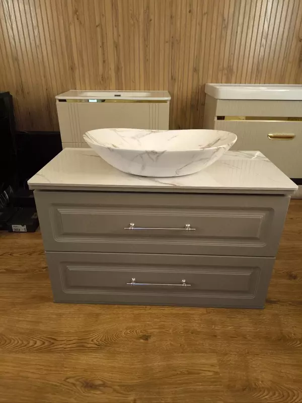 вся информация в описании - 950 000 сум