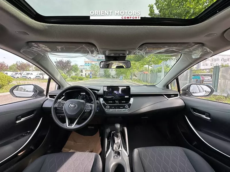 Toyota Corolla 1.8L Hybrid - Легковые автомобили