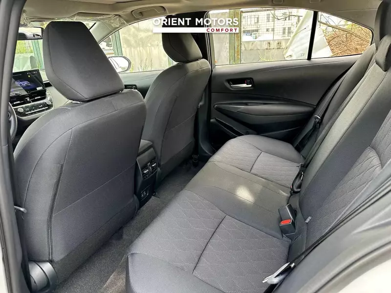 Toyota Corolla 1.8L Hybrid Легковые автомобили