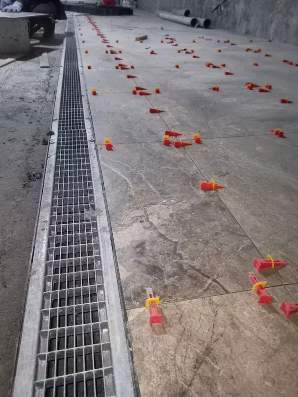 Продается лоток дренажный  Steelot производство Россия оптом и в розницу - Садовые лотки