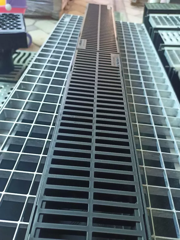 Лоток водоотводной производство Россия оптом и в розницу - от {0} сум