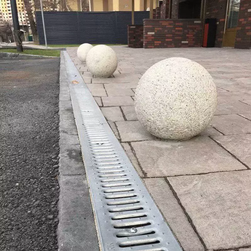 Продается лоток водоотводной производство Россия оптом и в розницу Ulgurji va chakana