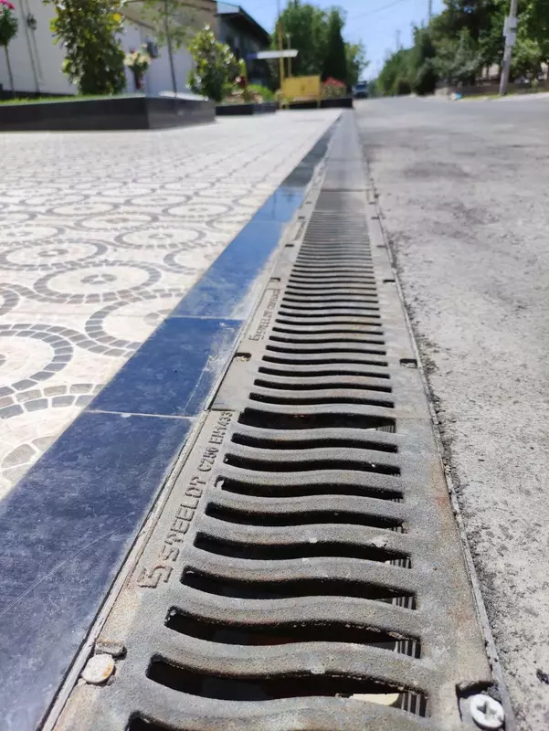 Лоток водоотводной производство Россия оптом и в розницу - от {0} сум