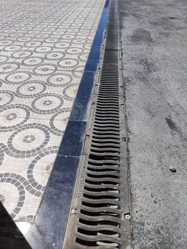 Лоток водоотводной производство Россия оптом и в розницу OOO Turon Drain