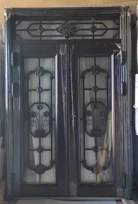 Входная металлическая дверь для подъездов и других домов