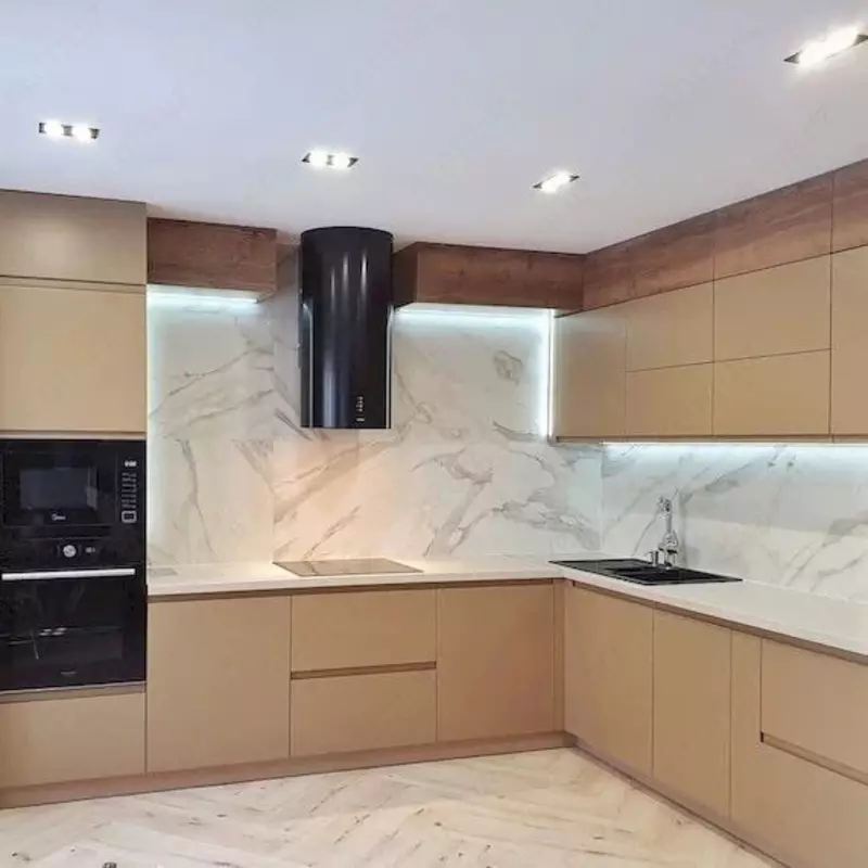 Hi-tech uslubdagi oshxona