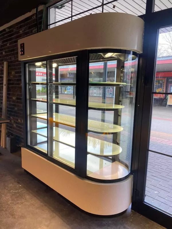 Холодильная витрина для тортов/десертов - от {0} сум