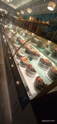 Холодильники и Оборудование кафе