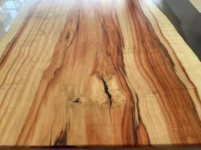 14 500 000 сум Столешница из клена ясенелистного и эпоксидной смолы