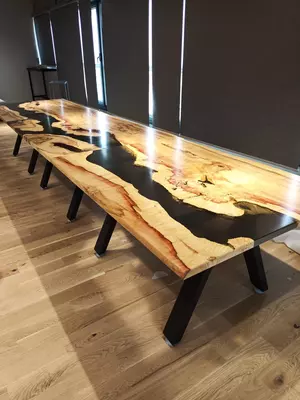 Производство изделий из массива дерева и эпоксидной смолы - Narx so&#039;rov asosida