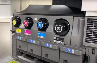   Rangli lazerli MFP Canon imageRUNNER ADVANCE DX C3926i+toner kartrij+stend+etkazib berish+oʻrnatish