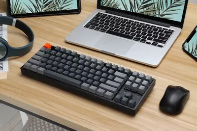  Oʻyin klaviaturasi Keychron K8 87 Key Gateron Mechanical Keyboard White LED Red Russian Layout - 