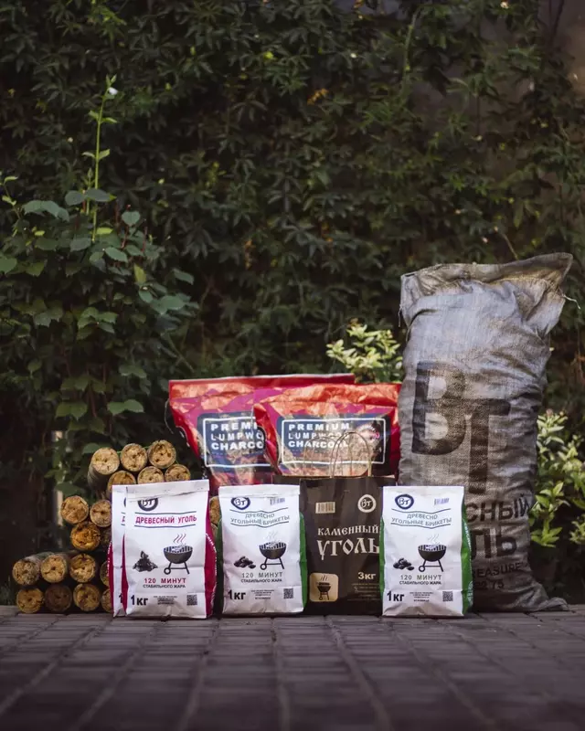 пакет с углем от 1 кг до 3 кг у нас есть