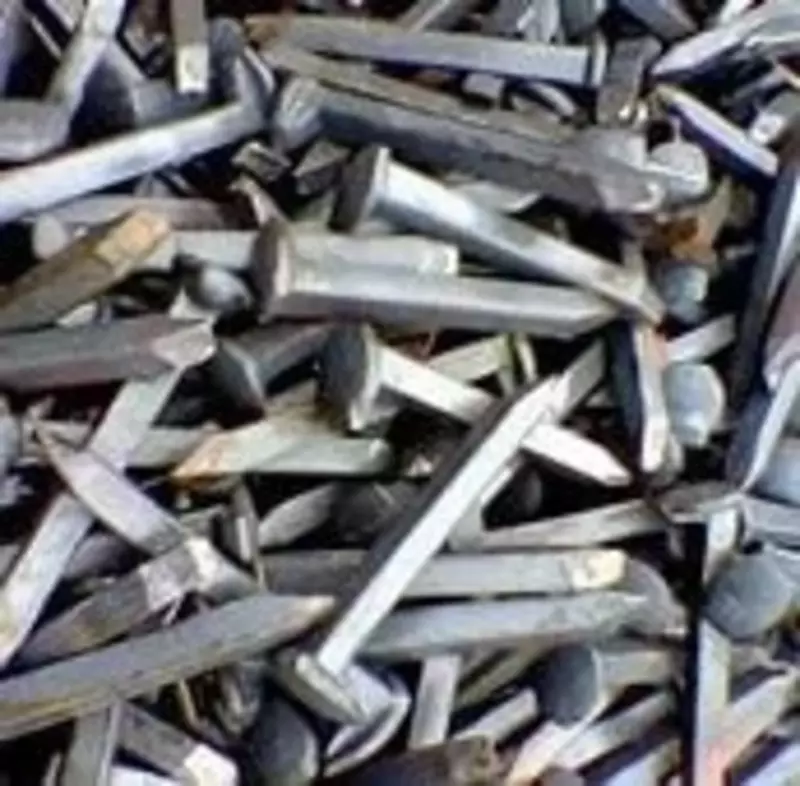 Железнодорожный костыль