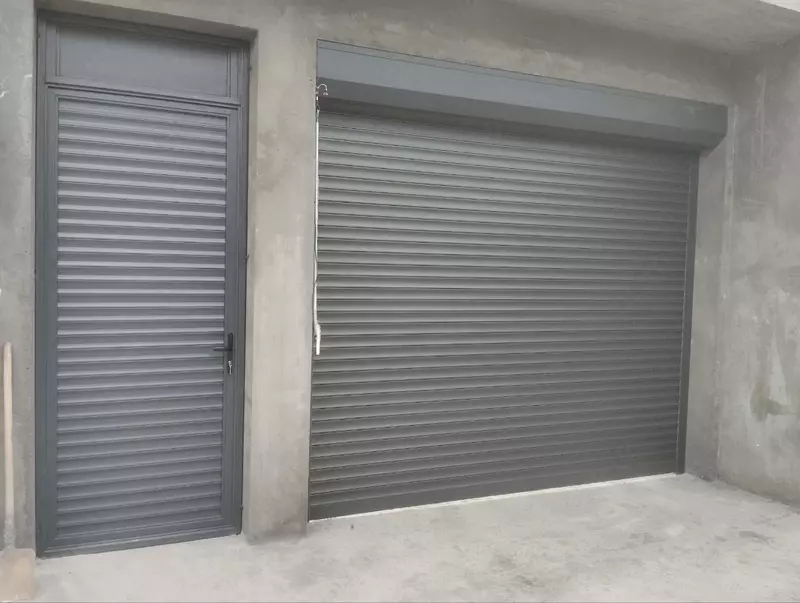 Rolstavni avtomat boshqaruvli darvozala