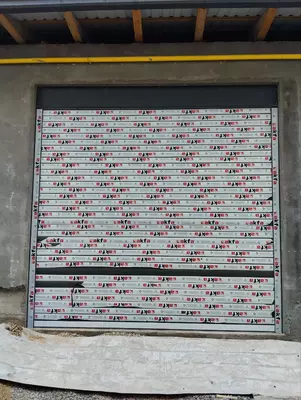 Rolstavni avtomat boshqaruvli darvozalar