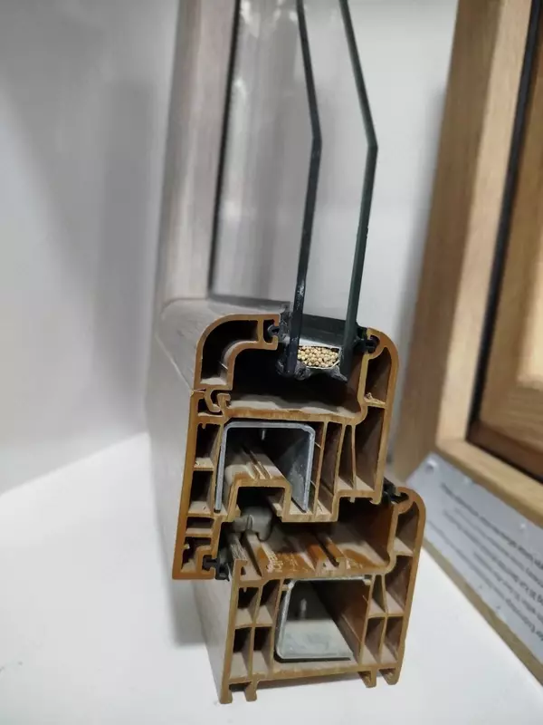 Пластиковые  премиум окна