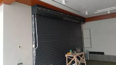 Avtomatik darvoza va rolstavnilar Chakana savdo