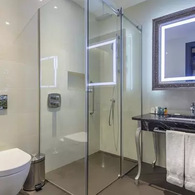 Душевые перегородки. Душевые кабины