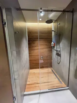 Качественные душ кабины и перегородки Турецкий. Dush kabinka - 3 500 000 so'm / donadan