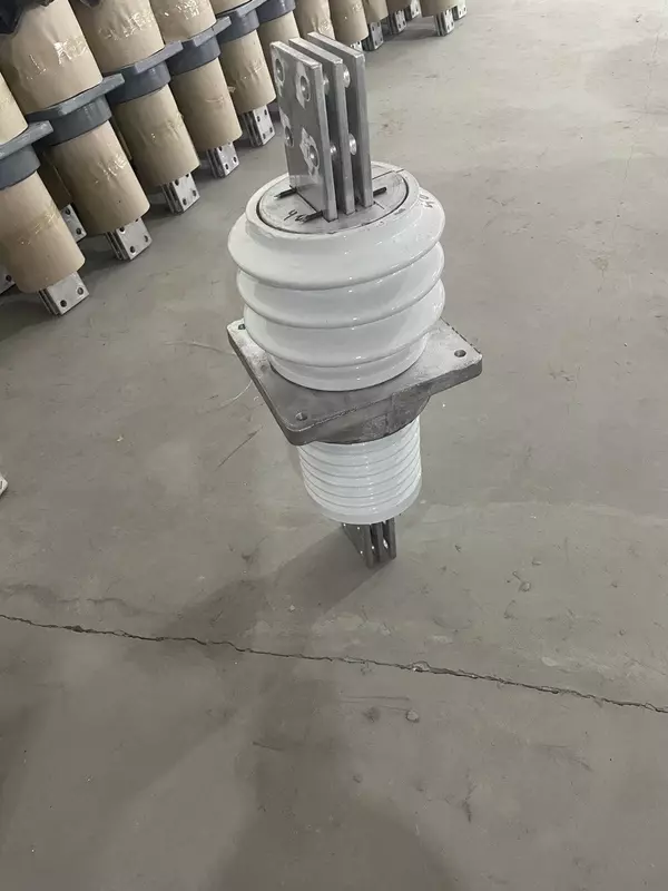 Изолятор ИПУ - 10/3150 - по запросу