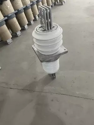 Изолятор ИПУ - 10/3150 - Цена по запросу