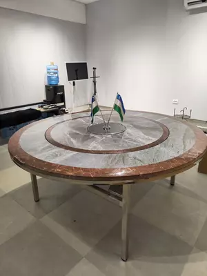 Вращающийся стол