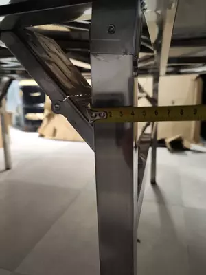   Вращающийся стол