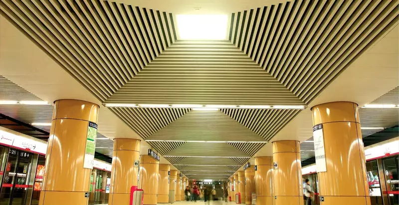 Реечный потолок цвета дерева 35*35