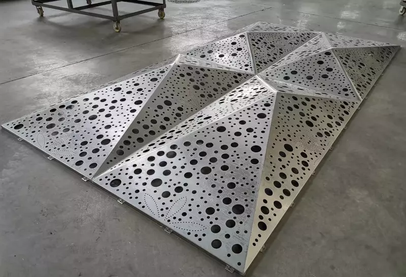 Перфорированные фасадные панели (3D-дизайн)