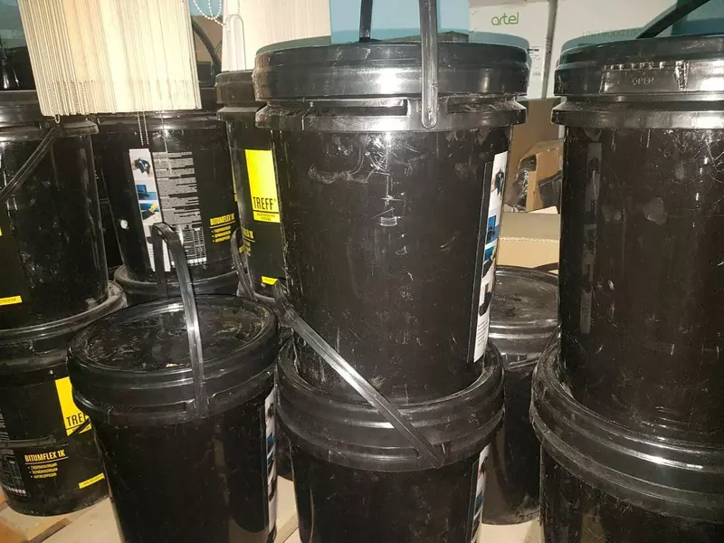 Suyuq kauchuk Bitumflex 1K gidroizolyatsiya emulsiyasi bitum polimer mastikasi Treff Ulgurji va chakana