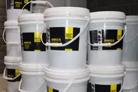 OOO UNIVERSAL PLAST MONTAJ ENGINEERING - Suyuq kauchuk Bitumflex 1K gidroizolyatsiya emulsiyasi bitum polimer mastikasi Treff