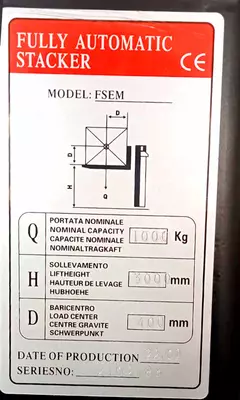 Akkumulyatorli o'ziyurar staker (qo'lda mashina, ROKHLYA) 1000 kg 300 sm Akkumulyatorli o