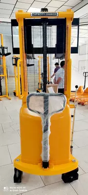 Электрический Штабелёр (ручная кара