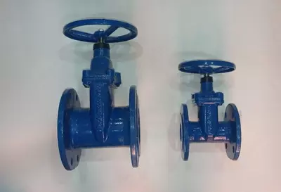 Rezinalangan xanjar va ko'tarilmaydigan poyasi bo'lgan quyma temir eshikli valf 30ch39r DN150 - 935 597 so'm / dona