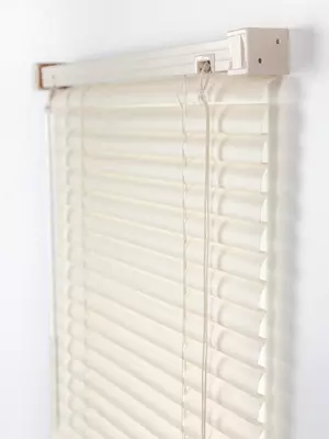 Цена по запросу Жалюзи горизонтальные из ПВХ