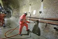 Kabel tunnelining suv o'tkazmasligi kabel kanallari kabel vallari kabel tokchalari va boshqalar. - 180 000 so'm