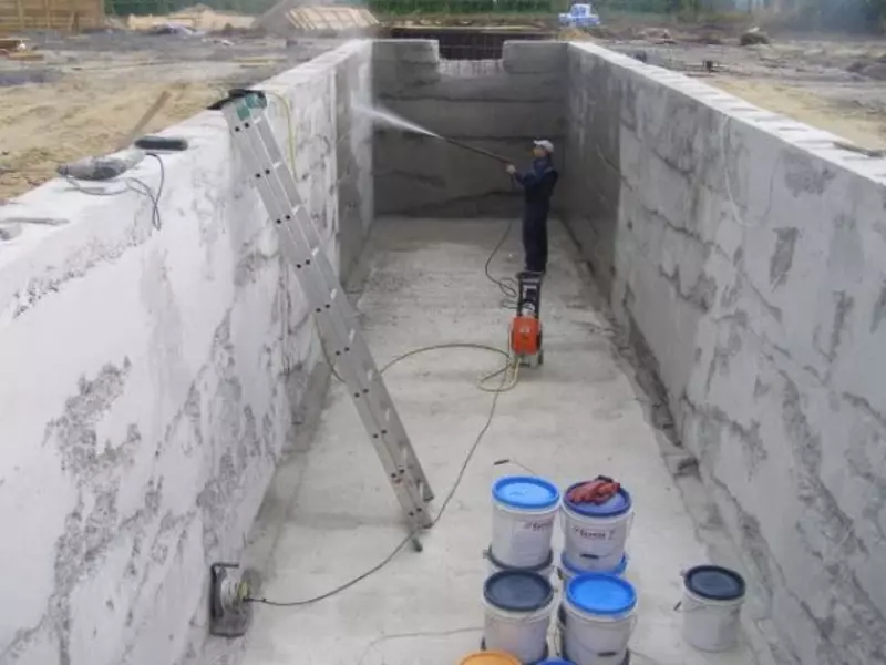 Ichimlik suvi ta'minoti tizimidagi tanklarni gidroizolyatsiya qilish