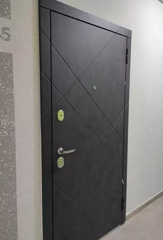 3 250 000 сум Метал.дверь Бруклин — серебро зеркало мрамор