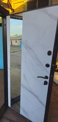 Метал.дверь Бруклин — серебро зеркало мрамор - Ideal Doors