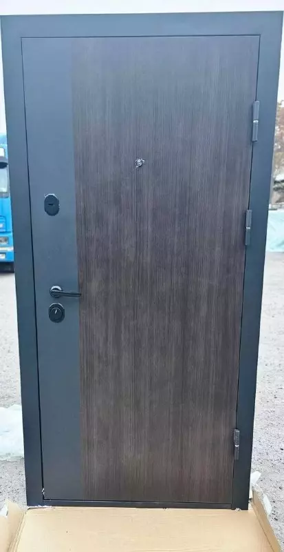 от {0} сум Дверь Металл Орех- Темный