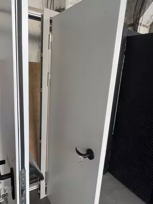 Противопожарные двери с антипаникой!