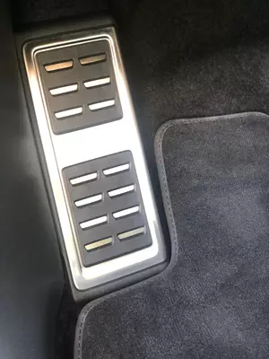 Накладка на площадку для SKODA - 650 000 сум / шт.