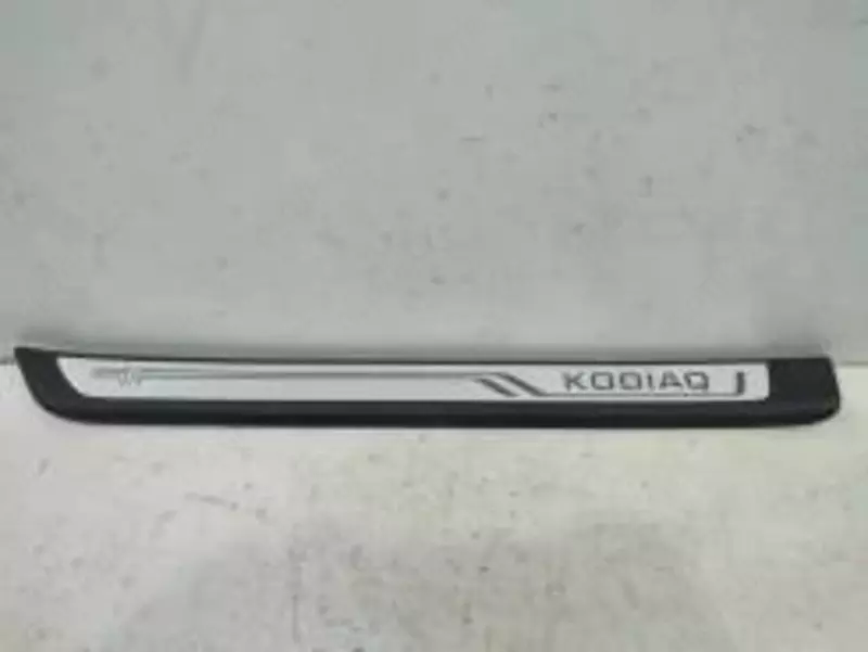 1 500 000 so'm Skoda Kodiaq uchun dekorativ eshik tokchalari