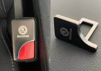 Обманка ремня с логотипом Skoda