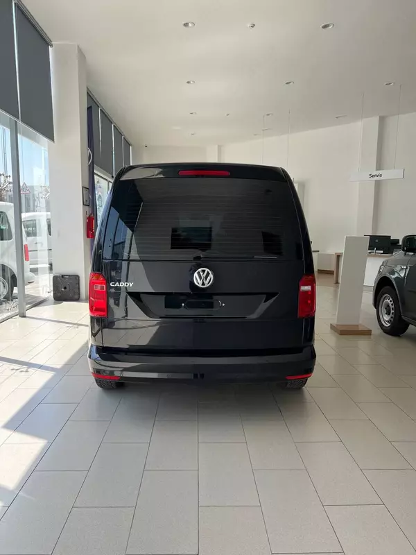 Volkswagen Caddy Trendline Taxi - 261 250 000 сум